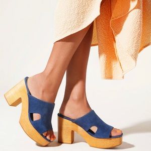 Charlotte Stone Size 10 Nina Navy Platform Clog Sandals